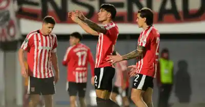 El Tucu volvió a casa: su esperado regreso a Estudiantes en una noche de Copa