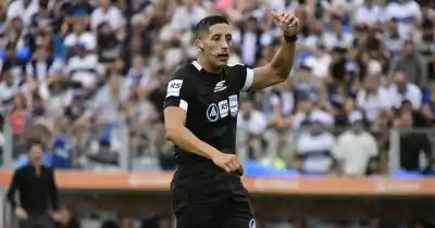 El árbitro que paraliza La Plata: Falcón Pérez repetirá en el clásico y los números lo favorecen