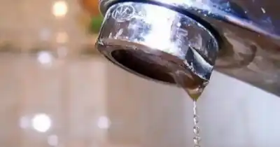Más de diez días sin agua en Altos de San Lorenzo: la desesperación de los vecinos y la burocracia que los deja sin respuestas
