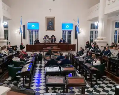 El prestigioso reconocimiento que recibieron dos médicos correntinos y el conmovedor homenaje en la Legislatura