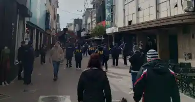 Operativo sorpresa en Rosario: 60 agentes federales y un detenido con orden de expulsión