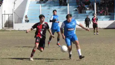 Definiciones por penales y goleadas: así se jugaron los playoffs de Infantiles e Inferiores