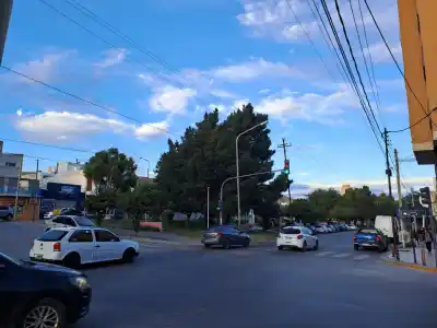 Miércoles helado en Comodoro: máxima de 8 °C y una mañana que congeló la ciudad