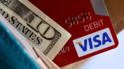 Dólar hoy: el precio que te cobran los bancos y el detalle que sigue encareciendo la tarjeta