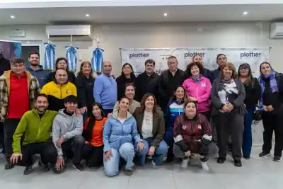 Los clubes de Plottier respiran: el Municipio pagará la luz y ya piensan en más deporte