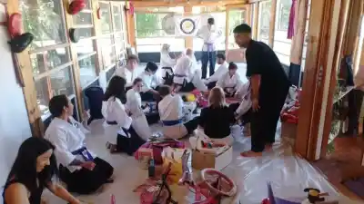 La solidaridad de una escuela de artes marciales que promete alegrar el Día del Niño en Bariloche