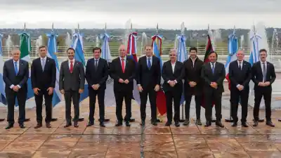 El gobernador de Santiago del Estero, Elías Suárez, se suma a la cumbre del Norte Grande en Misiones