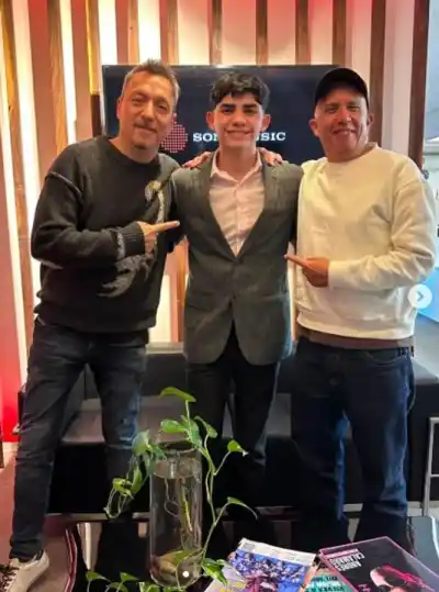 El salto de San Juan a la escena nacional: Jaime Muñoz firma con Sony Music