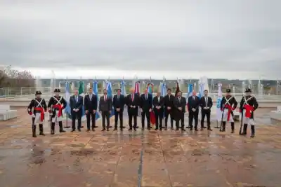 El gobernador Suárez viaja a Misiones por la cumbre del Norte Grande: ¿qué se define?