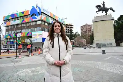 Alerta en el corazón de Neuquén: el Monumento a San Martín tiene una falla estructural y ya comenzaron las obras
