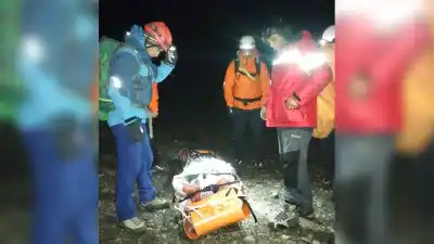 Caminaron 5 km con raquetas en la nieve para rescatar a una mujer que no podía moverse