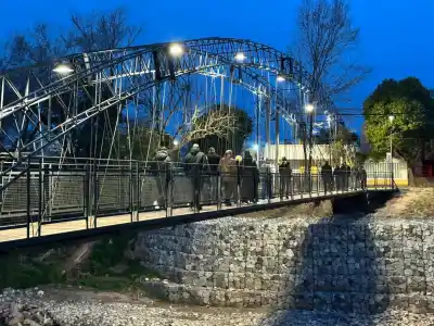 La renovación secreta de la pasarela Malharro-Belgrano: qué encontraron los vecinos al cruzar