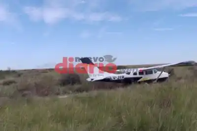 Misterio en los bañados: hallan avioneta abandonada con doble matrícula y sin rastros de sus ocupantes
