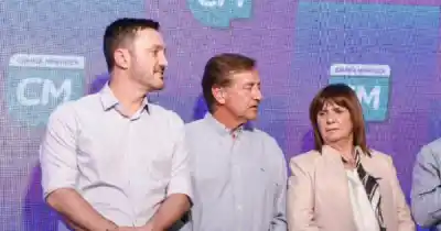 Guerra política por el cobro a extranjeros: los petristas ahora apuntan contra Suárez