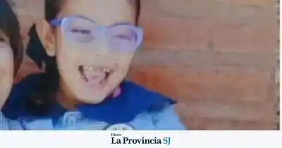 La desesperada lucha de una nena de 5 años que necesita una operación y pide ayuda a toda la comunidad
