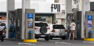 El barril supera los US$ 100: ¿Qué pasará con el precio de la nafta en los próximos días?