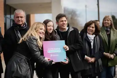 Desde Monte, Kicillof defendió la ciencia y lanzó una dura crítica a Milei: “Es de tarado dejar que se vayan pibes con ganas de estudiar”