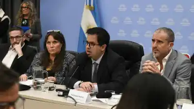 La reforma del BCRA avanzó con 42 firmas, pero los aliados estallaron por los invitados