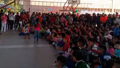 Una tarde inolvidable: el Oratorio Don Bosco festeja el Día de la Niñez con teatro y juegos