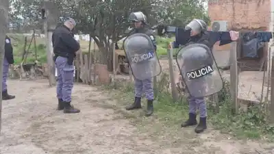 Cayó otro punto de venta de drogas en Villa General Güemes: lo que hallaron adentro