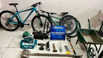Herramientas y bicicletas recuperadas: la pista que lleva al misterioso “Bicho”