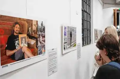Con retratos y testimonios: la muestra que visibiliza a los hijos de desaparecidos del Alto Valle llega a Roca