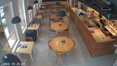 Pidió comida en una cafetería de Mar del Plata, le dijeron que no y estalló: la amenaza que aterró a las empleadas