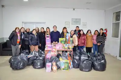 Clodomira: el Municipio agasajó a los niños con juguetes y golosinas