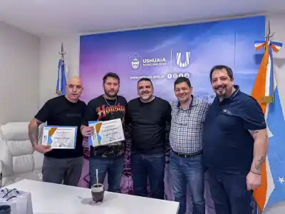 Ushuaia recibió a Gaspar Benegas y Matías Mera: cultura gratuita y un estreno con inteligencia artificial
