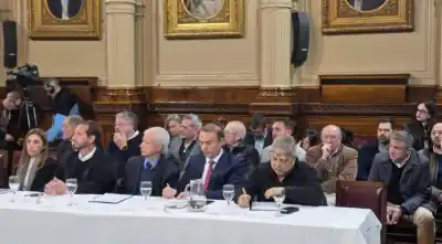 El Congreso en la mira tabacalera: denuncian que cuatro cigarreras evaden impuestos y piden controles urgentes