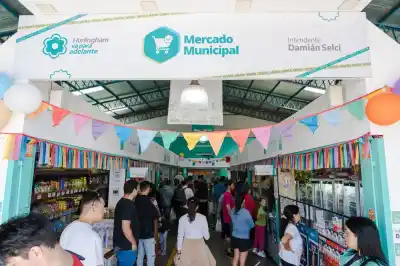 Festejo por el Día de las Infancias en el Mercado Municipal: sorteos, descuentos y precios especiales