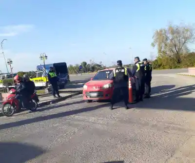 Santa Lucía: “Retienen tres motocicletas por infracción en un control”