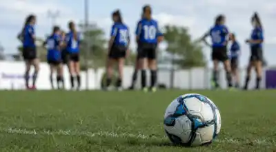 Un entrenador de fútbol salteño podría ir a juicio por mensajes a dos adolescentes