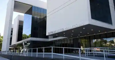 Intimidaron a una testigo clave con balacera, golpiza y un corte en el rostro: seis detenidos