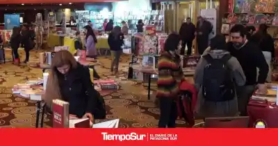 La Feria del Libro de El Calafate abre sus puertas con una apuesta fuerte a los autores santacruceños
