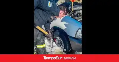 Una familia quedó atrapada en la nieve y el rescate demandó un operativo de película