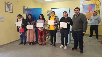 Capacitación en El Potrillo: más de 30 vecinos aprendieron a manipular alimentos de forma segura