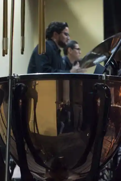 Un taller de percusión afrobrasileña llega al Carnaval de Paraná para potenciar su arte