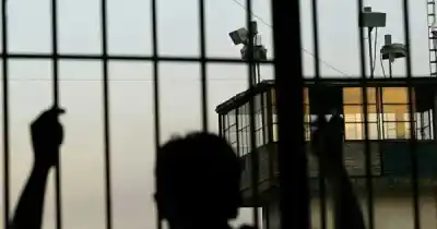 Adiós a los celulares en las cárceles de Mendoza: el nuevo blindaje que aprobó ENACOM