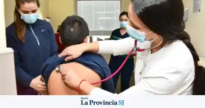 El invierno no se rinde: qué hay detrás de los contagios que están vaciando aulas y oficinas en San Juan
