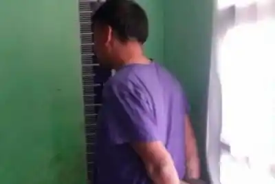 Agredió a un repartidor y quiso robar mercadería: la Policía lo redujo en pleno centro termense