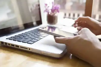 Quería vender un sommier, cayó en una estafa y ahora el banco deberá pagar parte del dinero