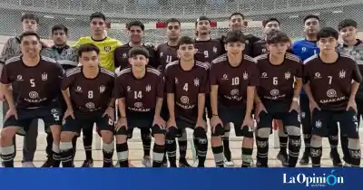 Remontada agónica: Unión Santacruceña igualó 4-4 en su estreno en el Nacional