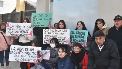 Un diagnóstico de cáncer y una lucha que no espera: empleada de comercio denuncia a OSECAC