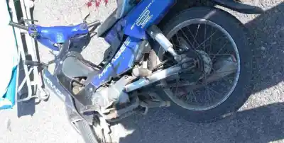 Choque de auto y moto deja un herido en Santa Lucía