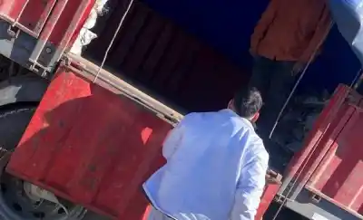 Interceptaron a un camión con papas en Trelew: no tenía permiso y vendía en la calle