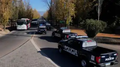 El insólito final de una fuga: un auto robado, cocaína y un choque que expuso todo