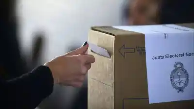 Elecciones 2027: un informe de la UBA revela que el 44% del electorado está en disputa