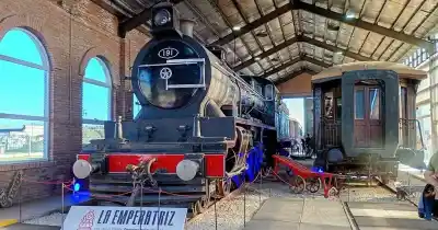 El museo que revive la era dorada de los trenes en Pérez: la historia de la locomotora que batió un récord en 1926