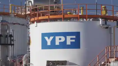 YPF presenta el proyecto más ambicioso del RIGI: una inversión de US$51.000 millones para exportar GNL